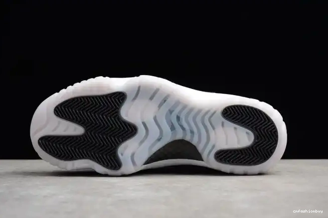 Air 11 Retro 528895-010 Low Jordan 